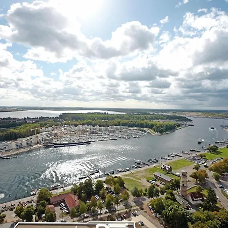 Trelleborgallee, 102 *